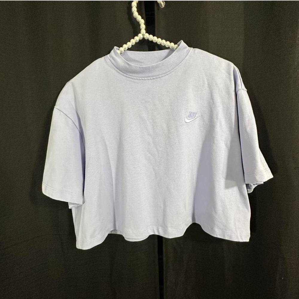 Nike Women's Lavender Crop Top